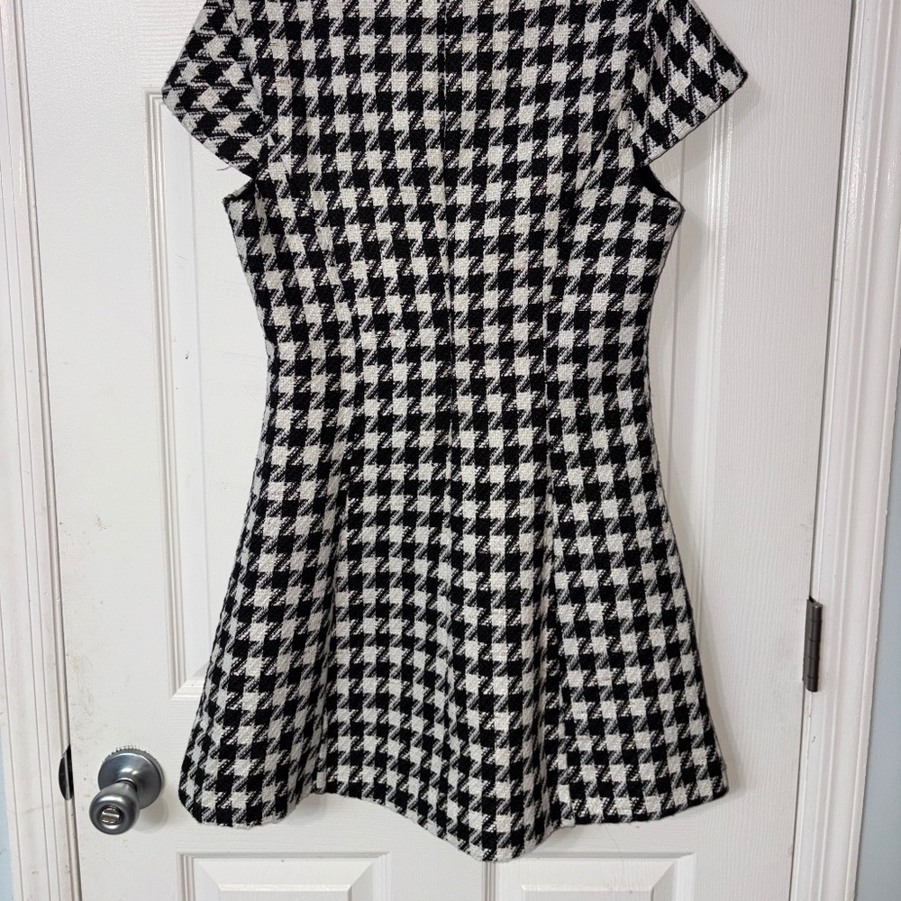 HOUNDS TOOTH COLLARED DRESS - Picture 3 of 4